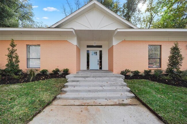 Foto del edificio - 3010 Old Houston Rd