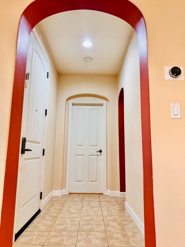 Foto del edificio - 2652 Basswood Dr