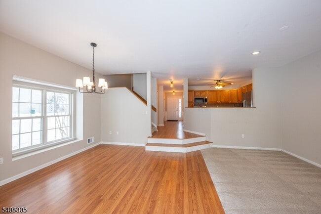 Foto del edificio - 63 Hickory Way