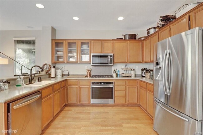 Building Photo - 3 br, 2.5 bath House - 1 Kara Ct # 1