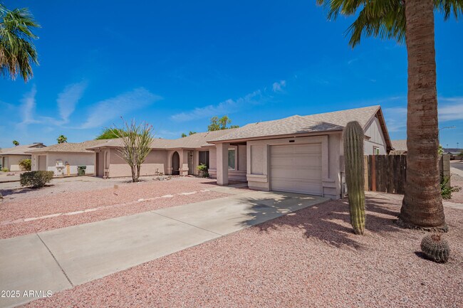 Foto del edificio - 3002 W Mohawk Ln