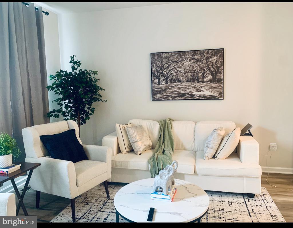 Foto principal - 2729 Lanham Hill Cir