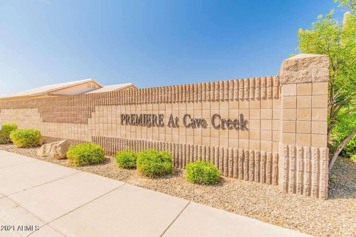 Foto principal - 2272 E Ross Ave
