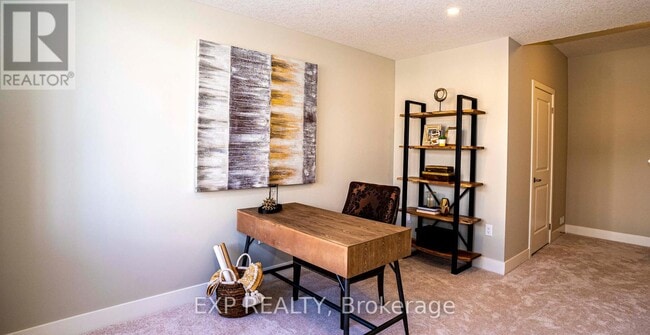 Photo du bâtiment - 177-177 Edgevalley Rd