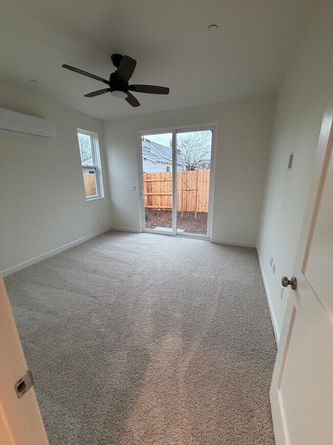 Foto del edificio - 167 F St