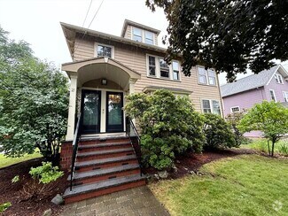 Building Photo - 19 Stearns Rd