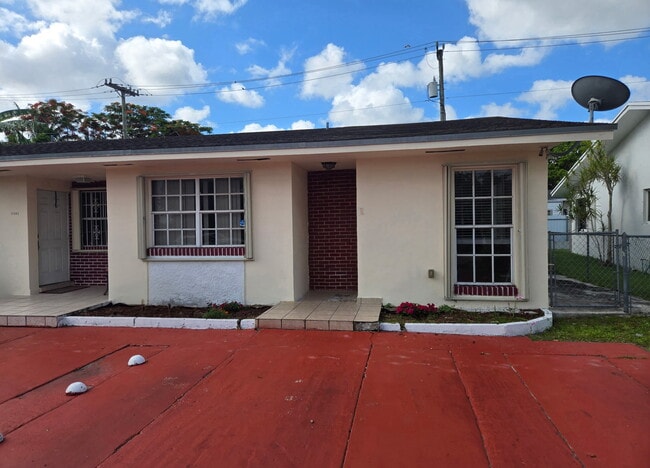 Building Photo - 11304 SW 7th St