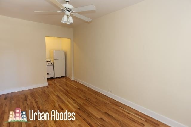 Foto del edificio - 545 W Wellington Ave