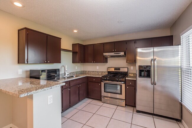 Building Photo - 2435 Sagemont Dr