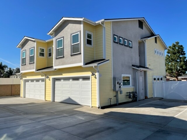 Foto del edificio - 718 Williams Dr