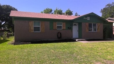 Building Photo - 410 Rosewood Hills Dr
