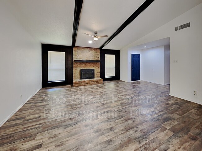 Building Photo - 5106 Woodmeadow Dr