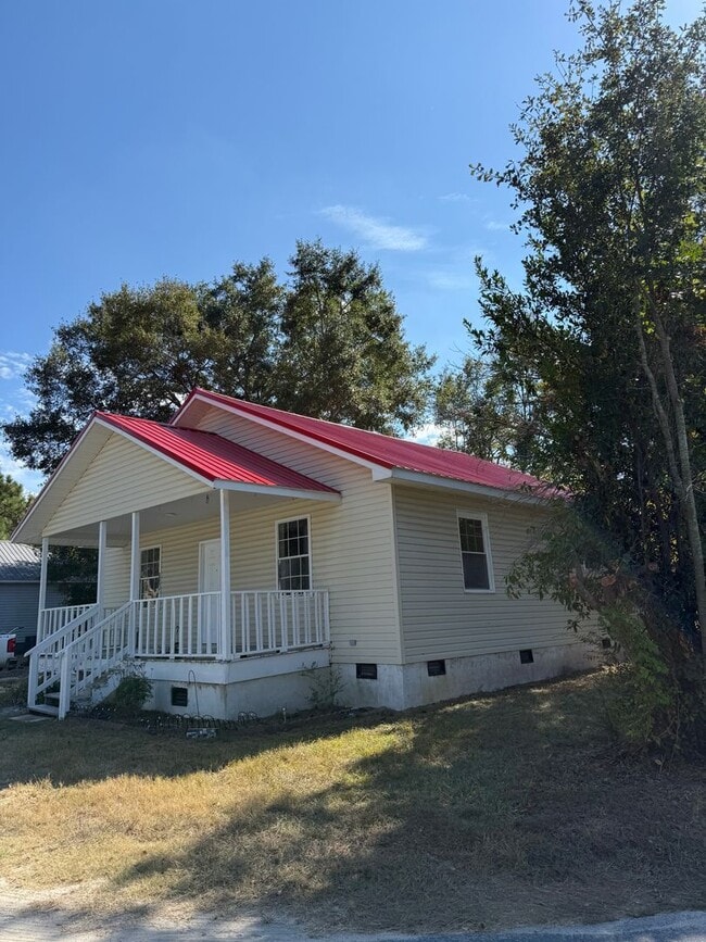 Building Photo - 2 Bedroom House located in Rockingham, NC