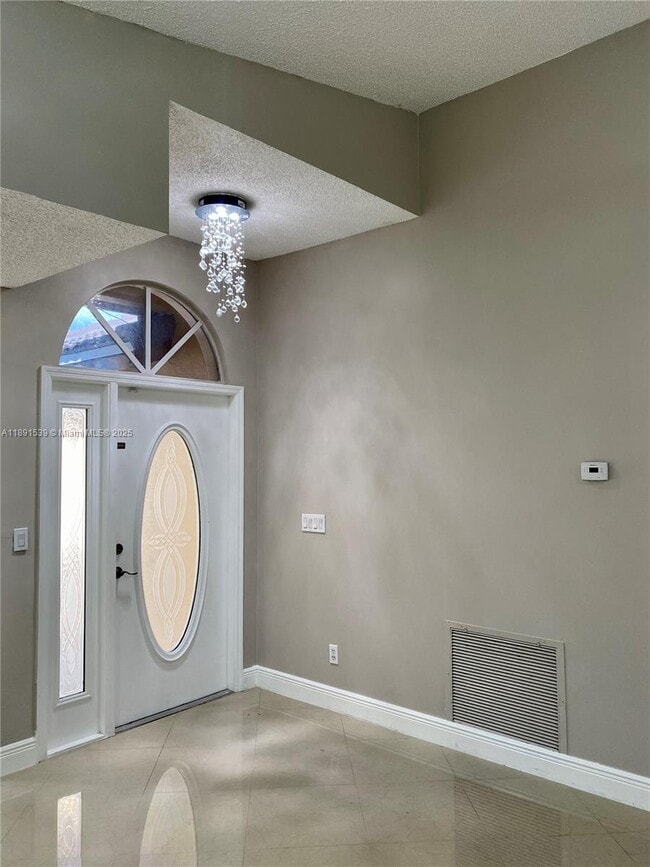 Building Photo - 405 SW 183rd Way