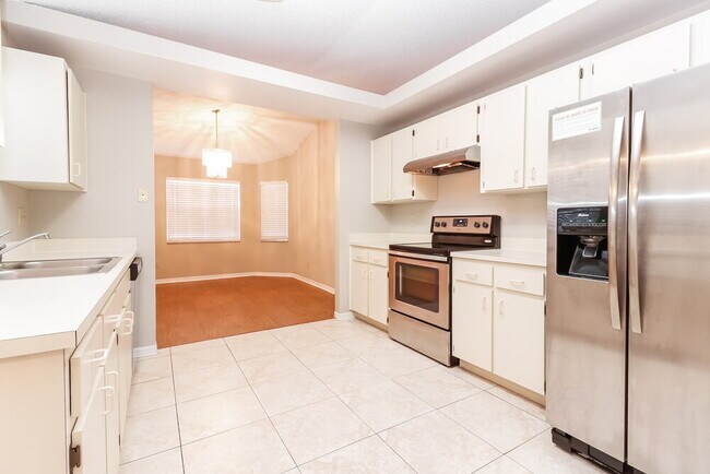 Foto del edificio - 4851 Mill Run Dr