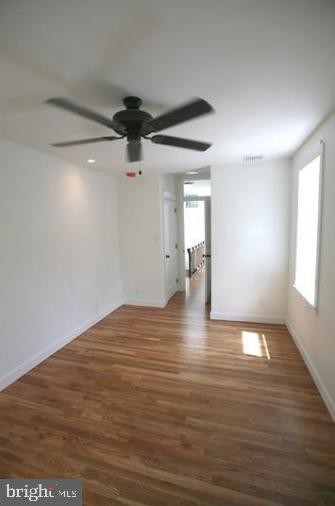 Foto del edificio - 469 Harvey St