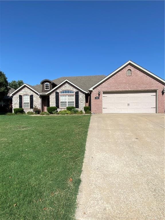 Building Photo - 3101 SW Pine Valley Rd