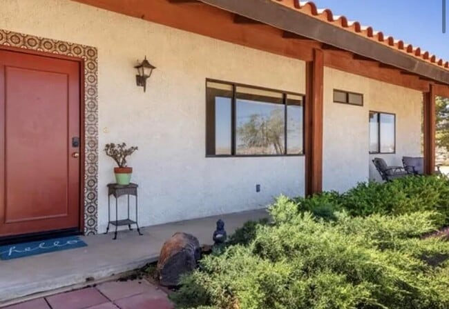 Building Photo - 7662 Quail Springs Rd