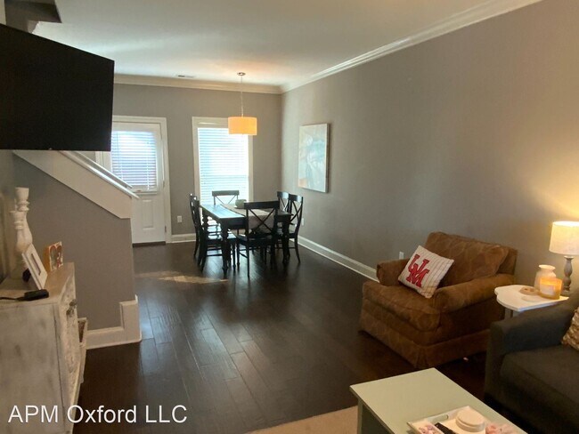 Foto del edificio - 4 br, 4 bath House - 316 Paul T. Circle