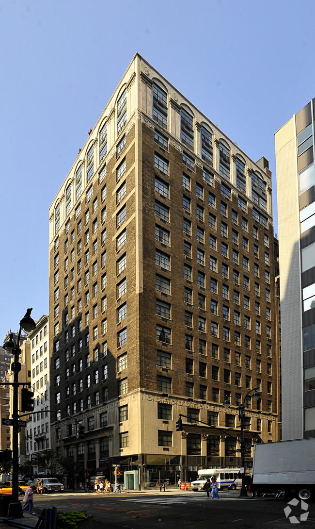 Foto del edificio - Murray Hill Plaza