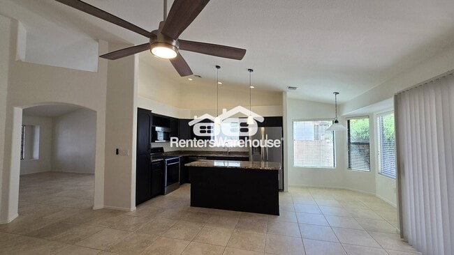 Building Photo - 80 Carolwood Dr