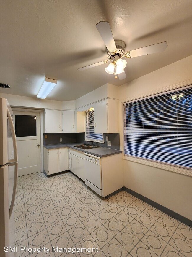 Foto del edificio - 2 br, 1 bath House - 3715 Duplex Dr SE