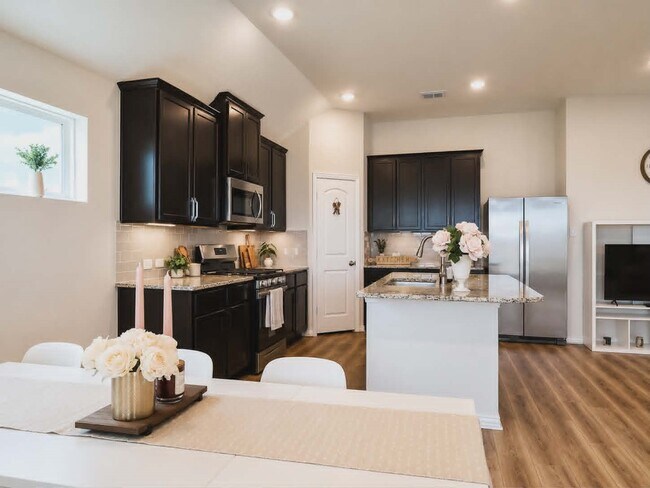 Building Photo - 16603 Villa Del Luna Ln