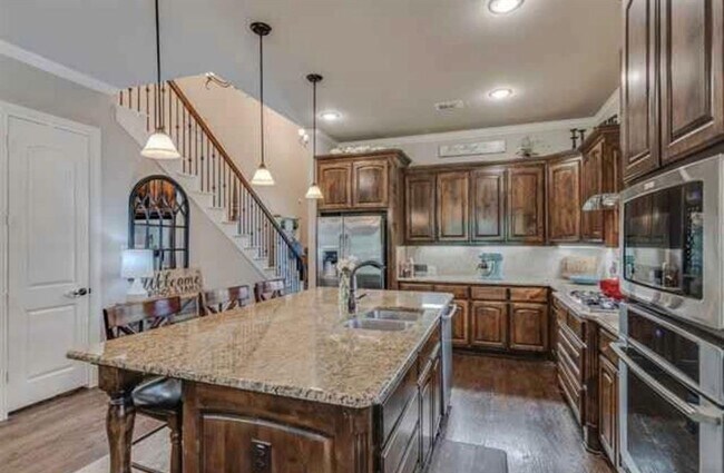 Building Photo - 4441 Vineyard Creek Dr
