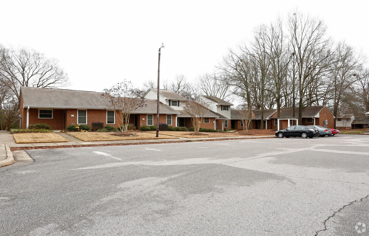 Building Photo - Birchwood Apartments