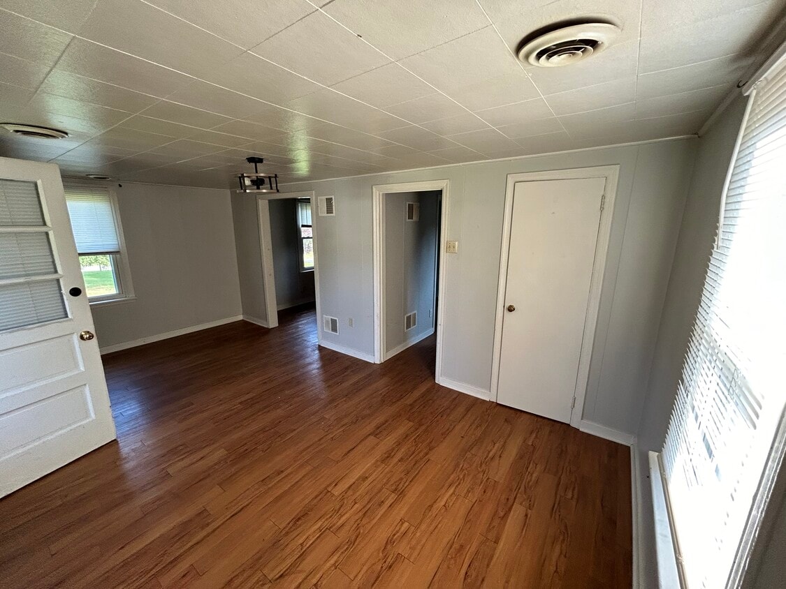 Front room; living room immediately after entering - 429 Camp Strause Rd