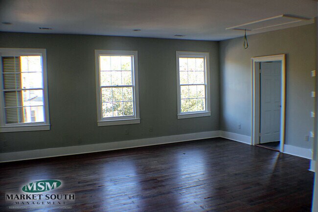 Foto del edificio - WALK TO FORSYTH!