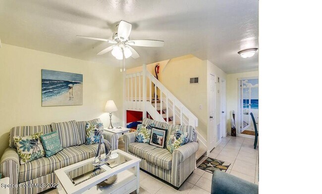 Foto del edificio - 8766 Live Oak Ct