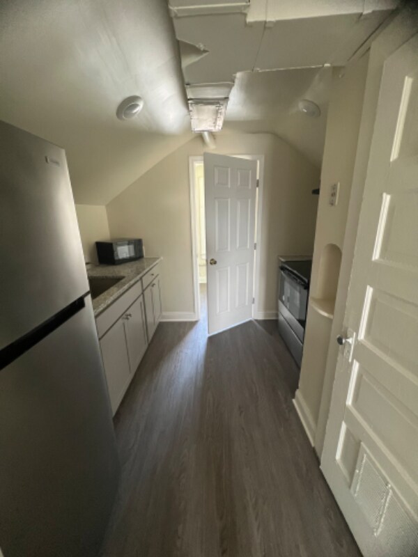 Building Photo - 2807 Allendale Rd