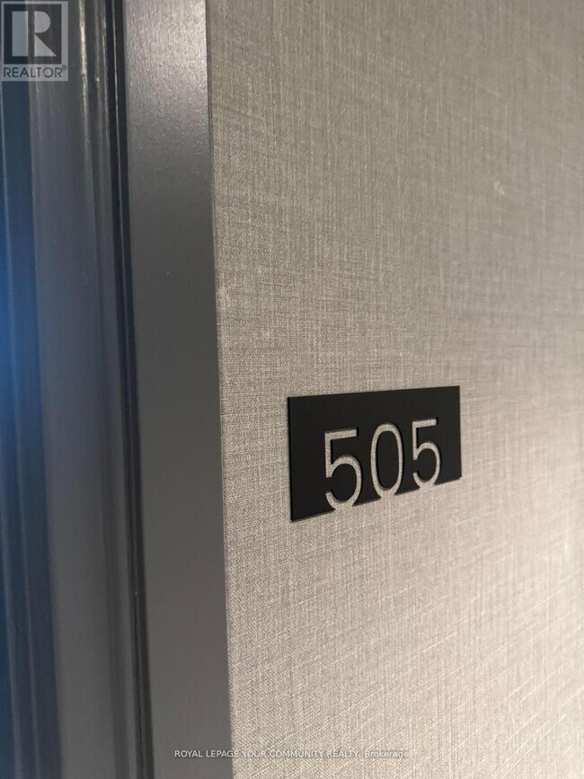 Photo du bâtiment - 135 Tyndall Ave