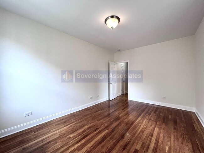 Foto del edificio - 105 Pinehurst Ave