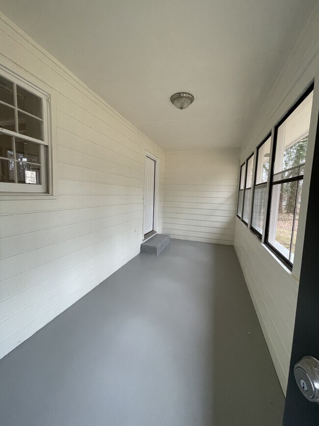 Foto del edificio - 540 Meadowbrook Dr