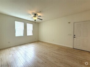 Building Photo - 50 Aura de Blanco St