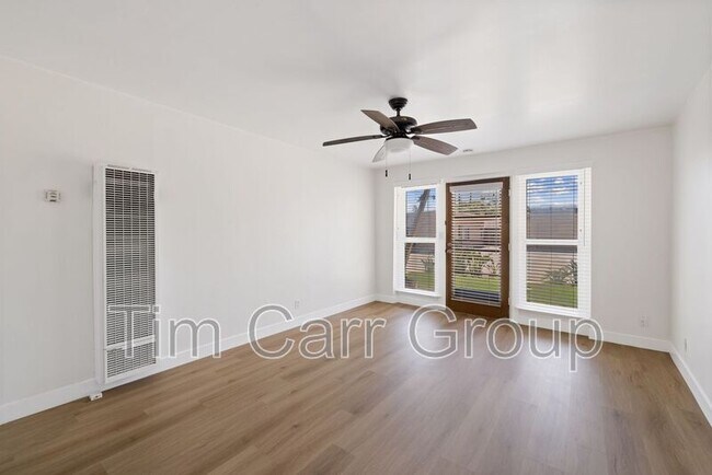 Foto del edificio - 1637 Irvine Ave