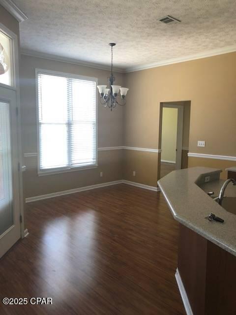 Foto del edificio - 5209 Hickory St