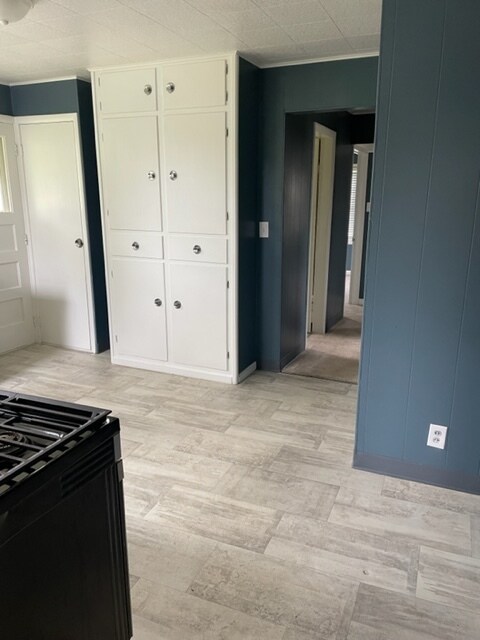 Building Photo - 20 Ridge St