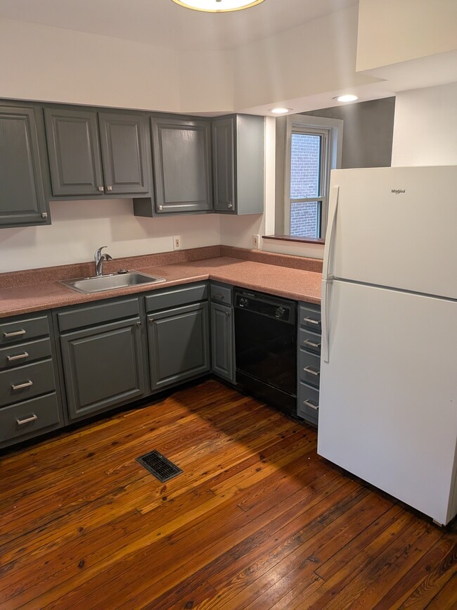 Building Photo - 19 Wynnewood Avenue