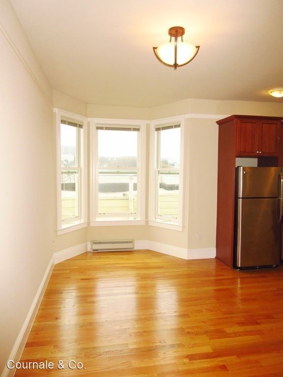Building Photo - 307 Clement St