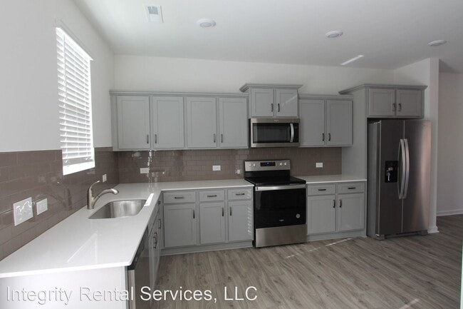 Building Photo - 3 br, 2.5 bath House - 108 S. Dorsett St