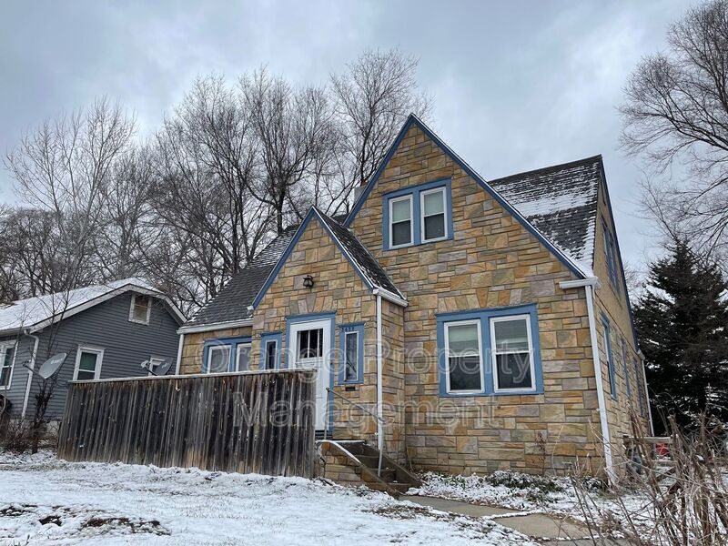 3452 Larimore Ave, Omaha, NE 68111 House Rental in Omaha, NE
