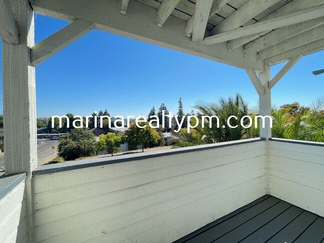 Building Photo - Florida St 4 Plex