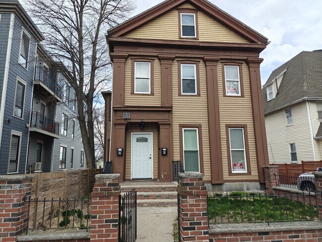 Foto del edificio - 102 Mt Pleasant Ave