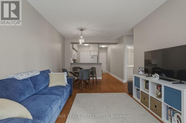 Building Photo - 2119 Lake Shore Blvd W