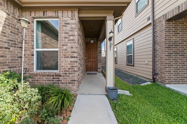 Foto del edificio - 16615 Chill Brook Dr