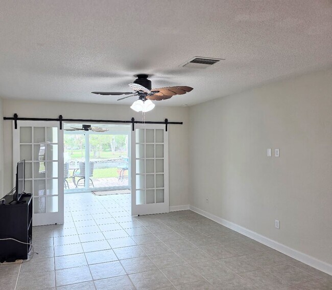 Foto del edificio - Islands Community Condo
