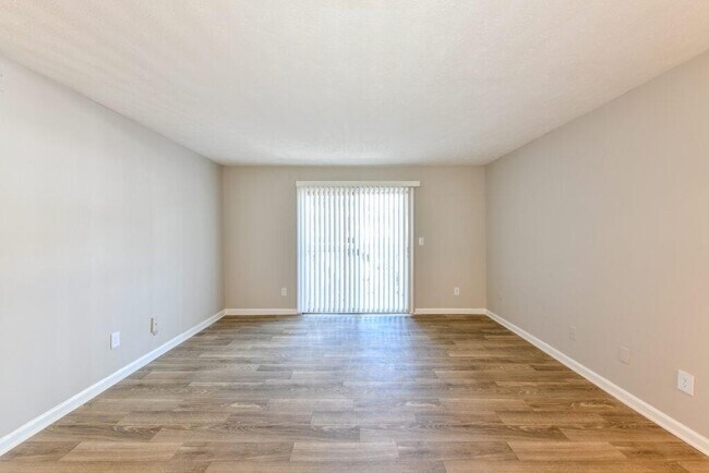 Foto del edificio - 1000 Belmont Park Dr SE